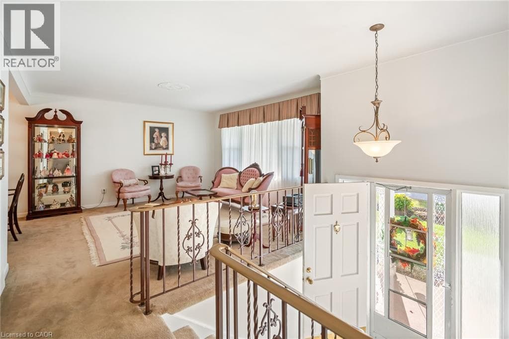 Single Family at 225 ANNE Street, Niagara-on-the-Lake, Ontario - Photo 8 - RE/MAX Garden City Realty