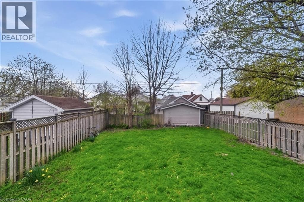 Single Family at 160 DAVIS Street, Port Colborne, Ontario - Photo 2 - RE/MAX Garden City Realty