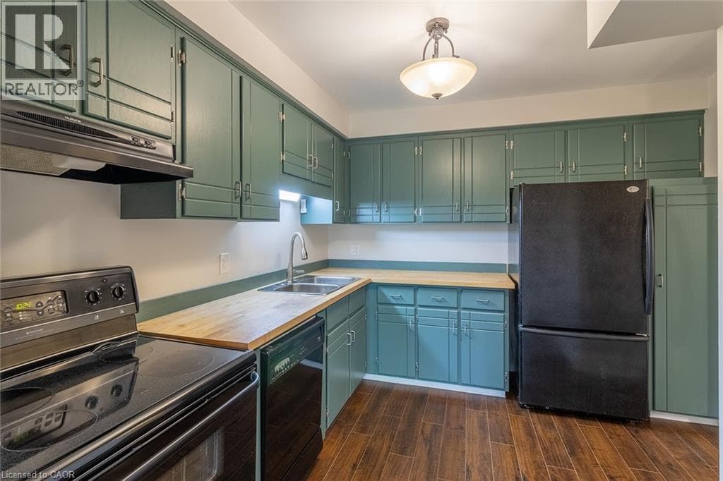 Single Family at 58 ROMY Crescent, Thorold, Ontario - Photo 3 - RE/MAX Garden City Realty