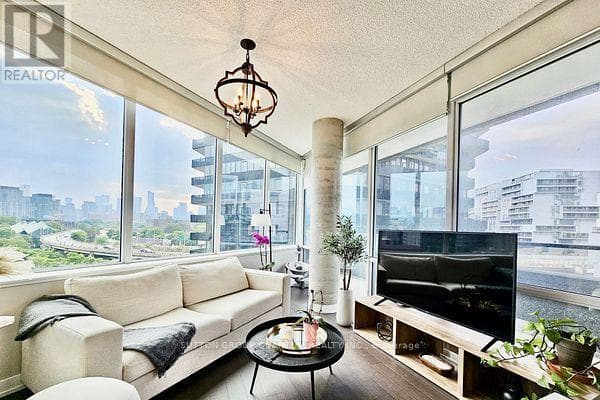Single Family at N505- 120 Bayview Avenue, Toronto (Waterfront Communities), Ontario - Photo 6 - RE/MAX Garden City Realty