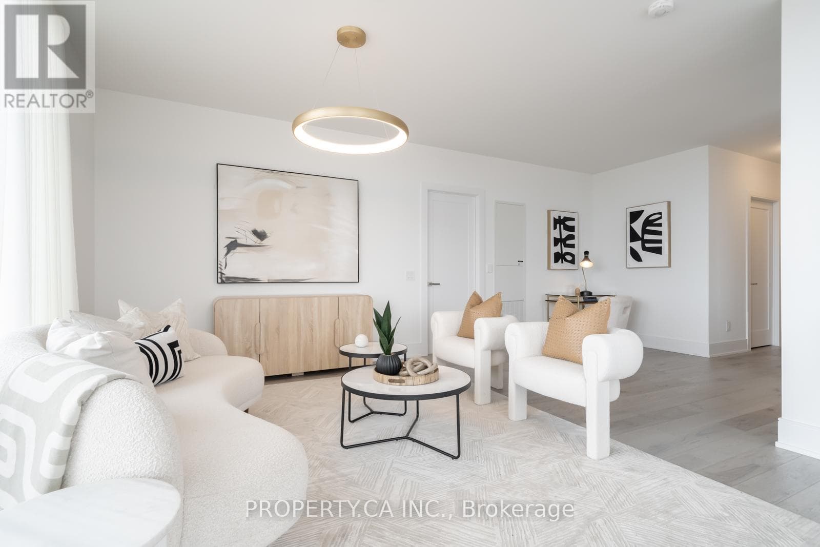 Single Family at 1331- 155 Merchants Wharf, Toronto (Waterfront Communities), Ontario - Photo 4 - RE/MAX Garden City Realty