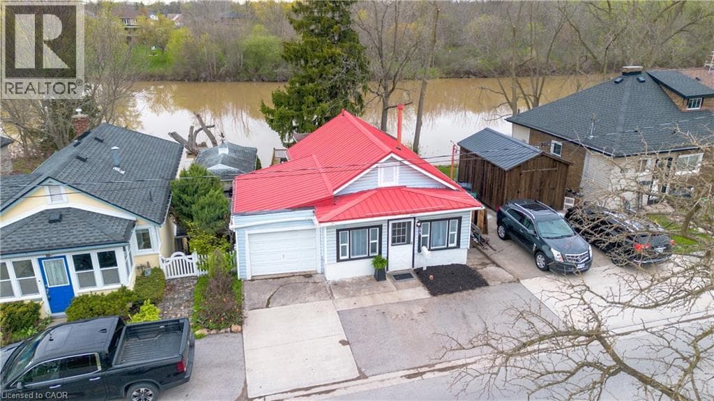 Single Family at 68 RIVERSIDE Drive, Welland, Ontario - Photo 3 - RE/MAX Garden City Realty