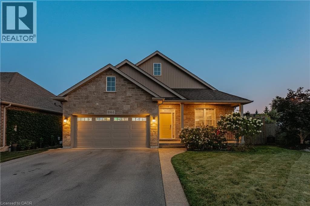 Single Family at 3985 LOWER COACH Road, Fort Erie, Ontario - Photo 4 - RE/MAX Garden City Realty