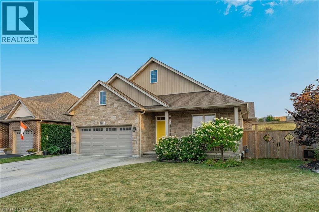 Single Family at 3985 LOWER COACH Road, Fort Erie, Ontario - Photo 5 - RE/MAX Garden City Realty