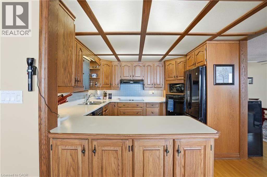Single Family at 8 FIRELANE 14D Road, Niagara-on-the-Lake, Ontario - Photo 9 - RE/MAX Garden City Realty