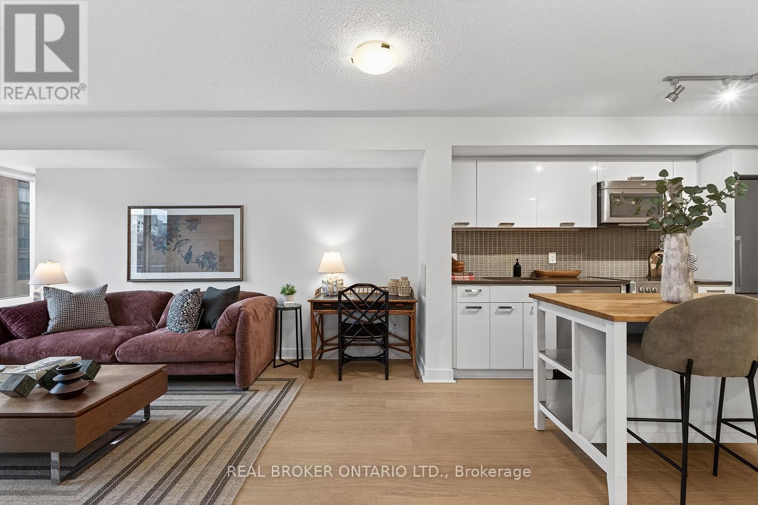 Single Family at 306- 295 Adelaide Street, Toronto (Waterfront Communities), Ontario - Photo 10 - RE/MAX Garden City Realty