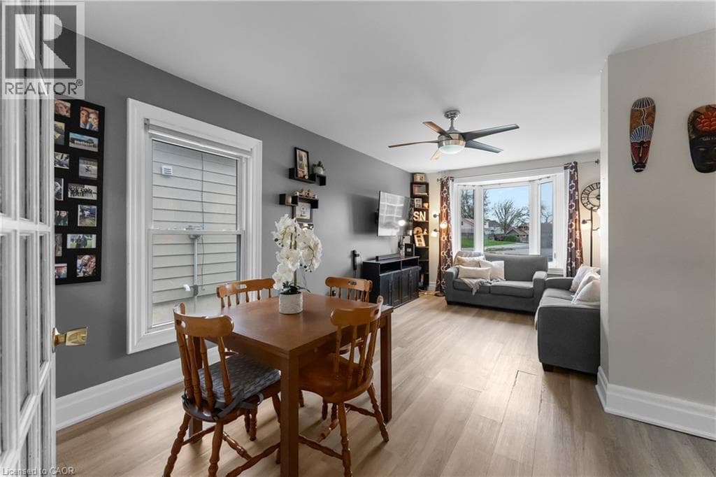 Single Family at 4292 FERGUSON Street, Niagara Falls, Ontario - Photo 7 - RE/MAX Garden City Realty