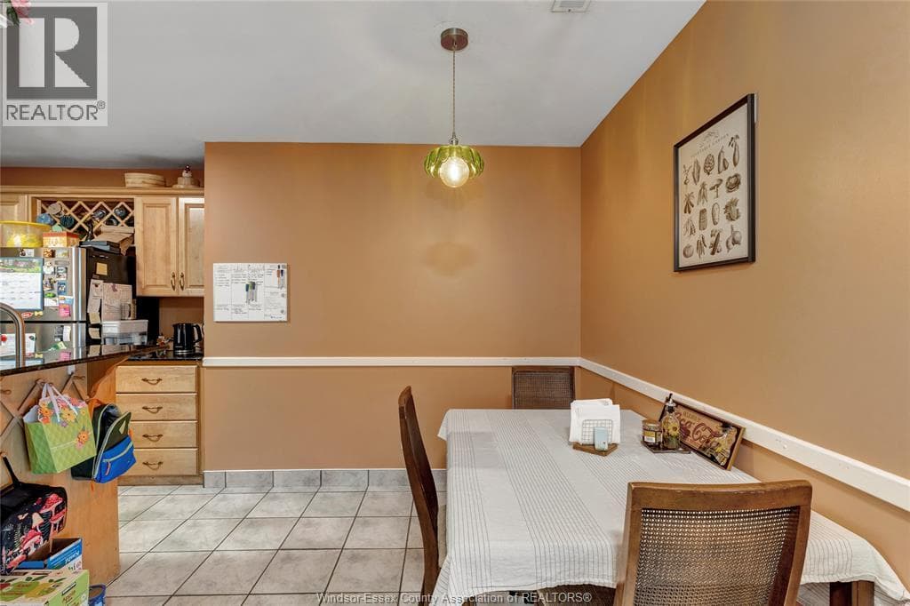 Single Family at 7B- 540 OUELLETTE, Windsor, Ontario - Photo 9 - RE/MAX Garden City Realty