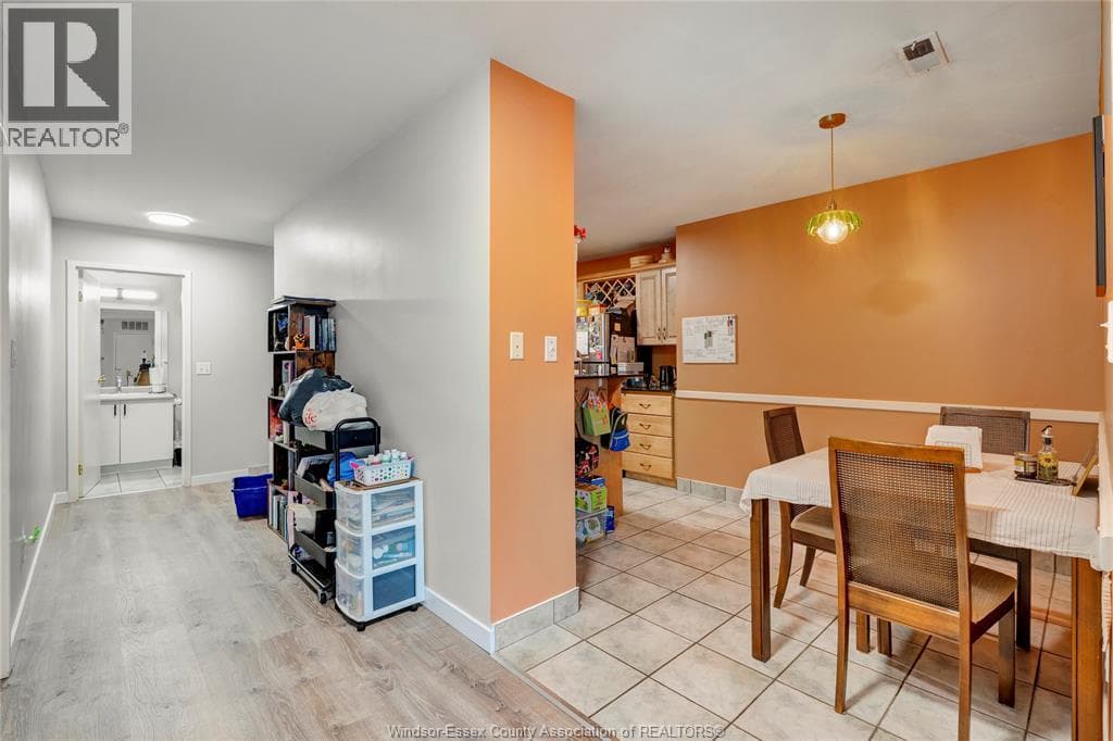 Single Family at 7B- 540 OUELLETTE, Windsor, Ontario - Photo 10 - RE/MAX Garden City Realty