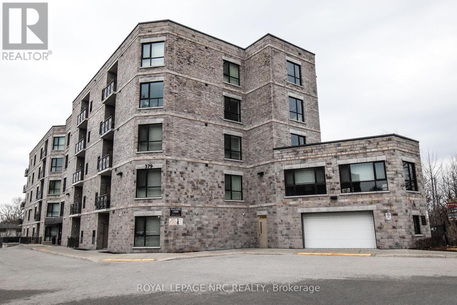 305- 379 Scott Street