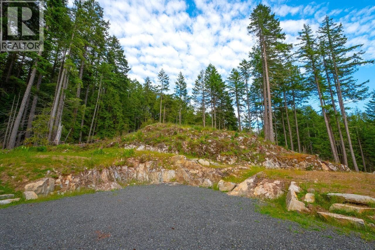 Vacant Land at Lot 7 INNISFREE Lane, Bowen Island, British Columbia - Photo 8 - RE/MAX Garden City Realty