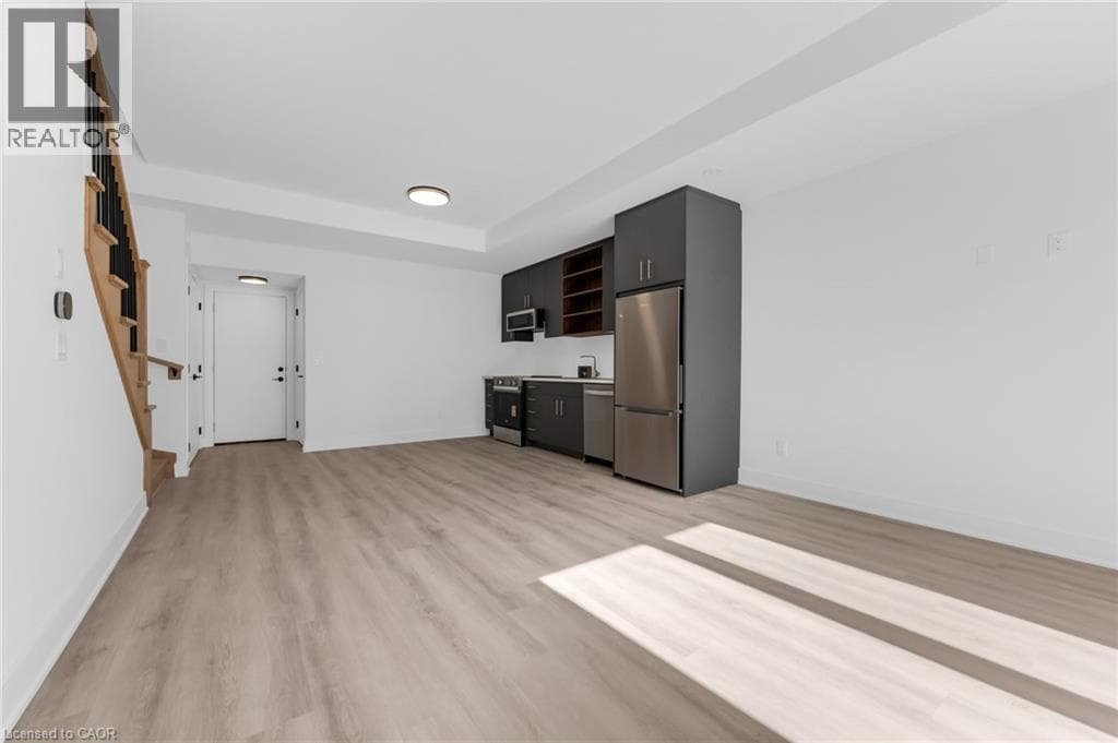 Single Family at 100 EVERETT Road, St. Catharines, Ontario - Photo 2 - RE/MAX Garden City Realty