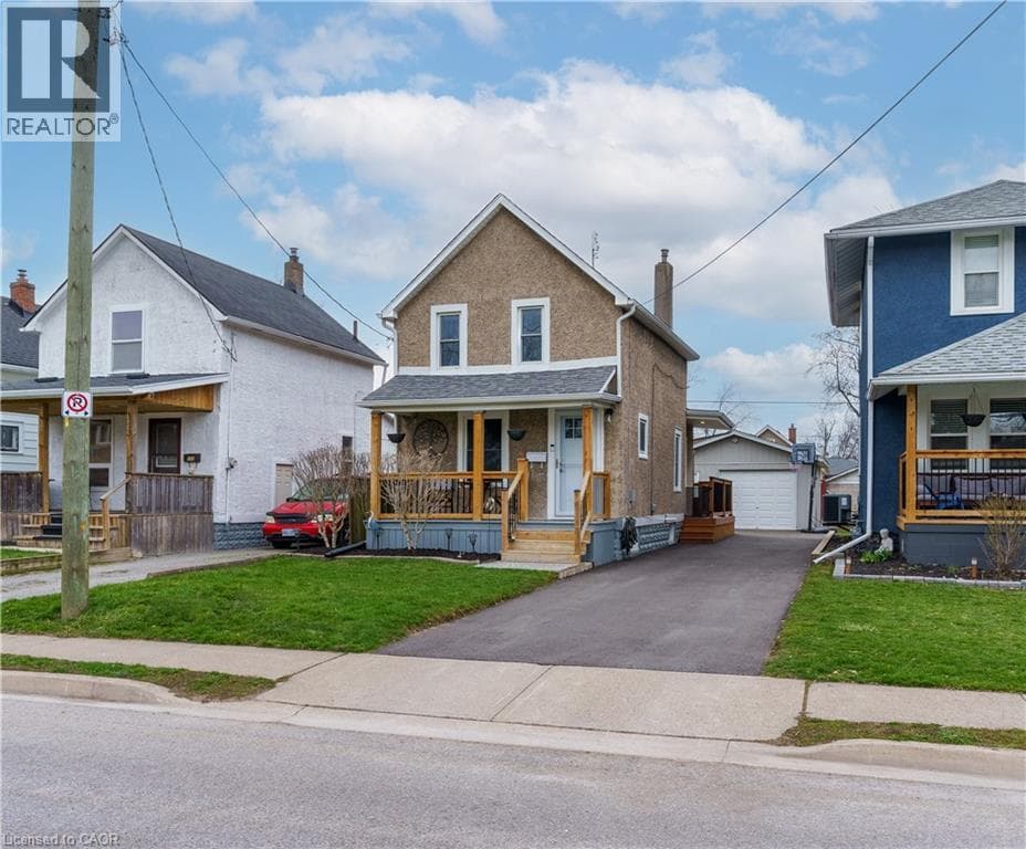 Single Family at 109 WILTON Avenue, Welland, Ontario - Photo 5 - RE/MAX Garden City Realty