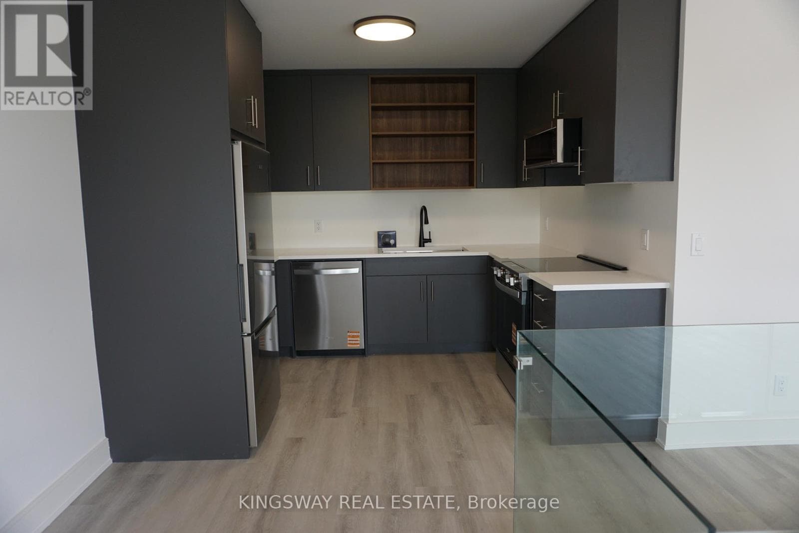 Single Family at 122 Everett Common, St. Catharines (Oakdale), Ontario - Photo 6 - RE/MAX Garden City Realty