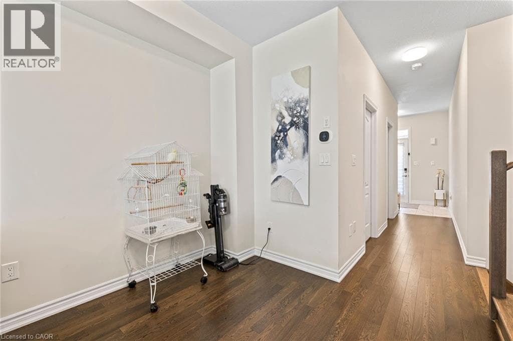 Single Family at 42 CONCORD Drive, Thorold, Ontario - Photo 7 - RE/MAX Garden City Realty