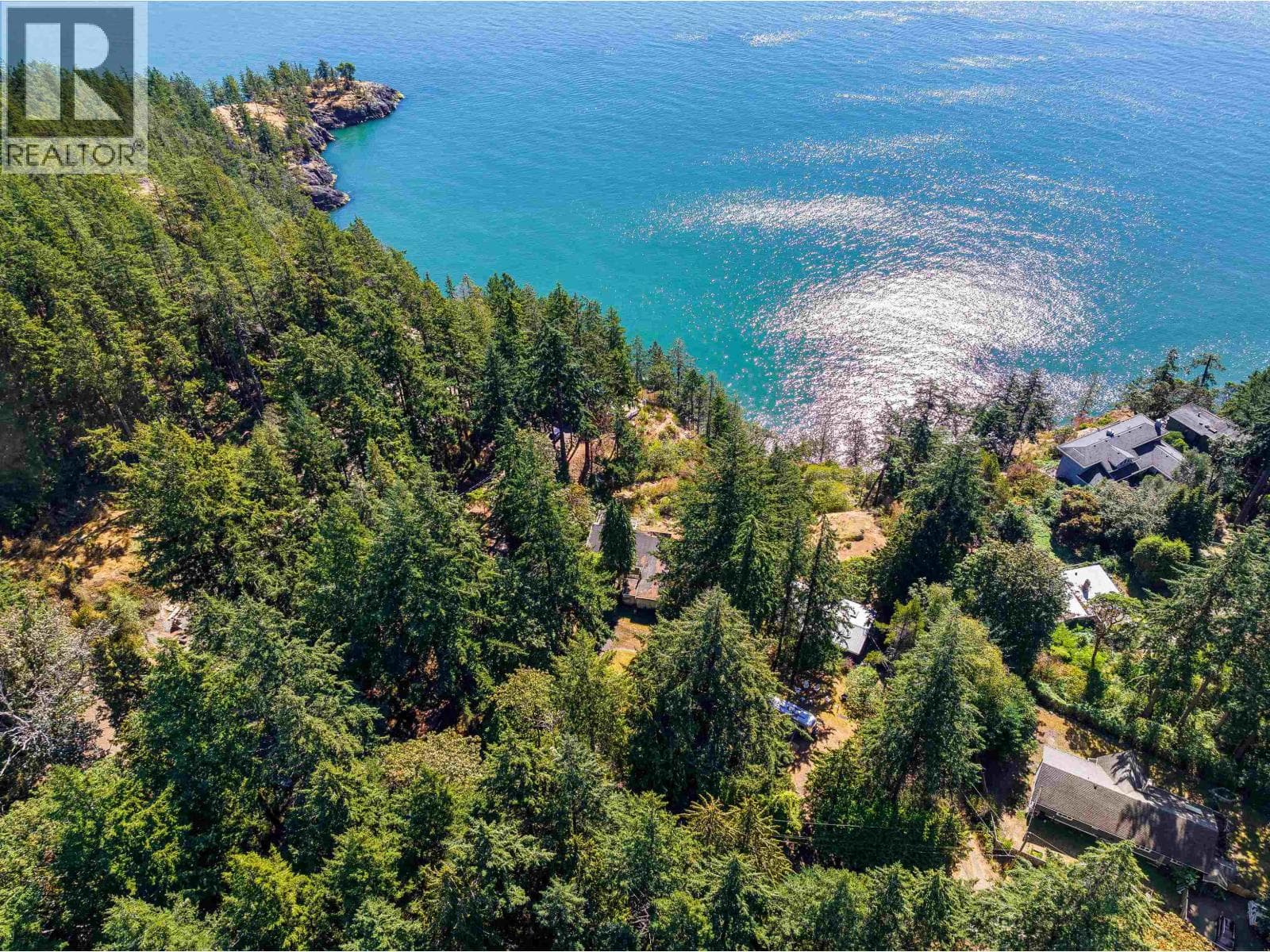 Single Family at 341 ROBINSON Road, Bowen Island, British Columbia - Photo 4 - RE/MAX Garden City Realty