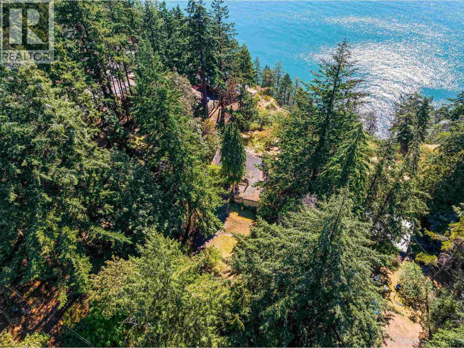 Single Family at 341 ROBINSON Road, Bowen Island, British Columbia - Photo 6 - RE/MAX Garden City Realty