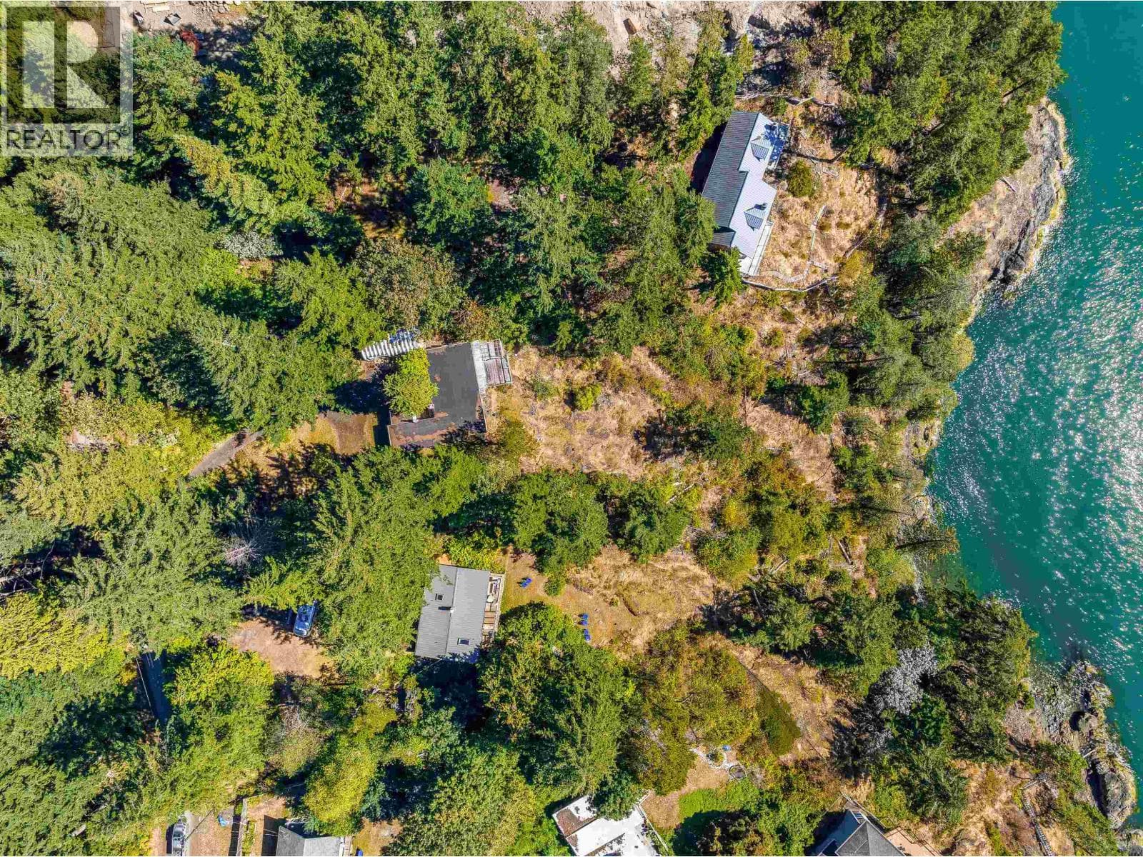 Single Family at 341 ROBINSON Road, Bowen Island, British Columbia - Photo 8 - RE/MAX Garden City Realty