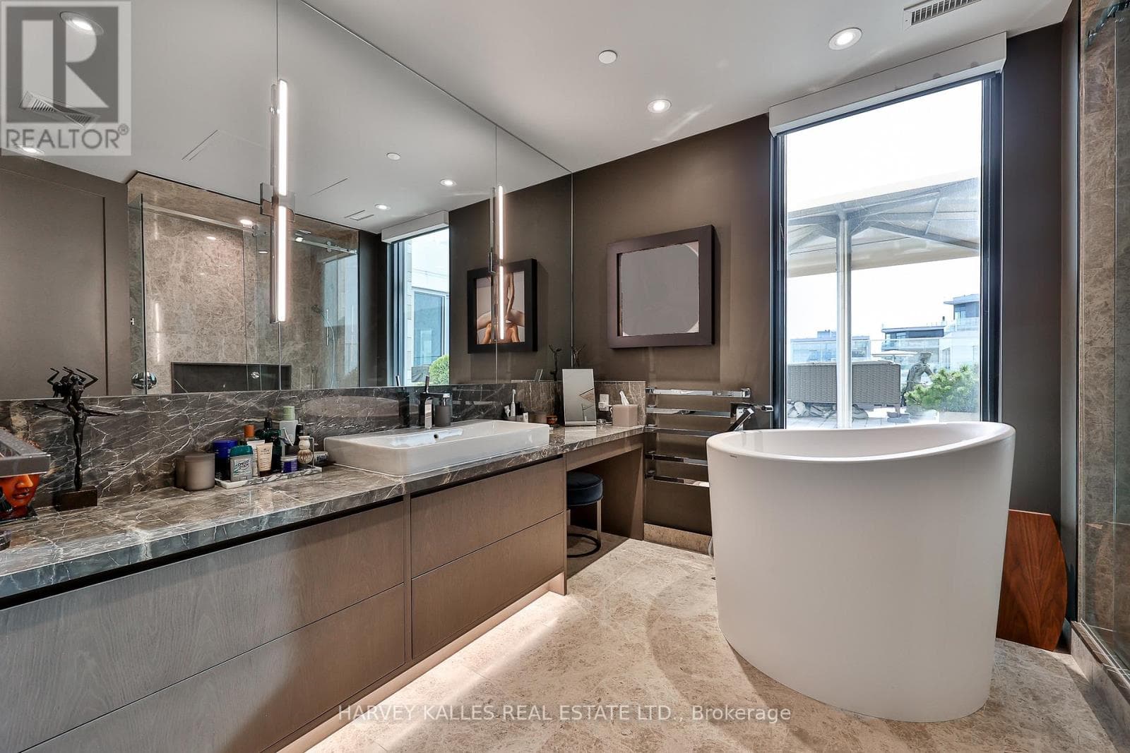 Single Family at 1012- 118 Merchants' Wharf, Toronto (Waterfront Communities), Ontario - Photo 7 - RE/MAX Garden City Realty