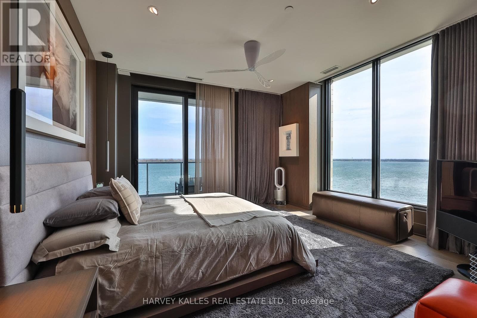 Single Family at 1012- 118 Merchants' Wharf, Toronto (Waterfront Communities), Ontario - Photo 9 - RE/MAX Garden City Realty