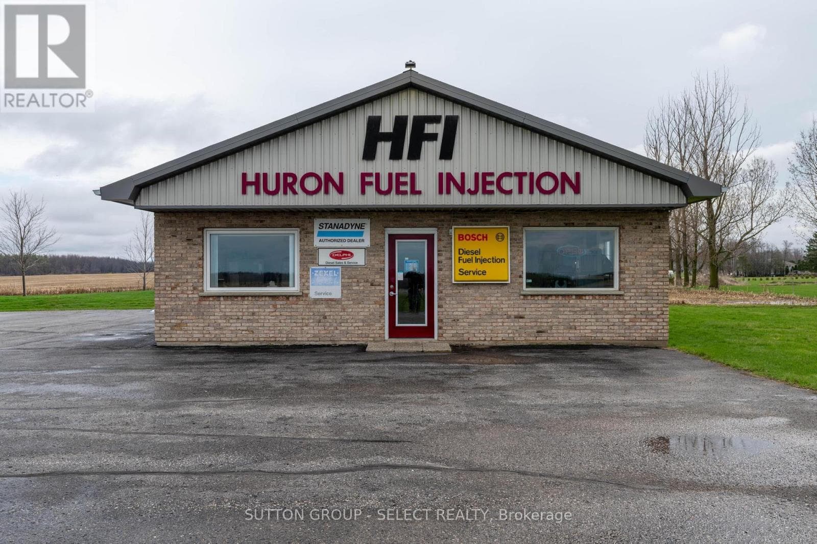 77242 London Road