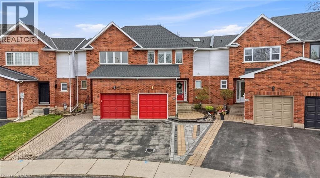 11 TOMAHAWK Drive