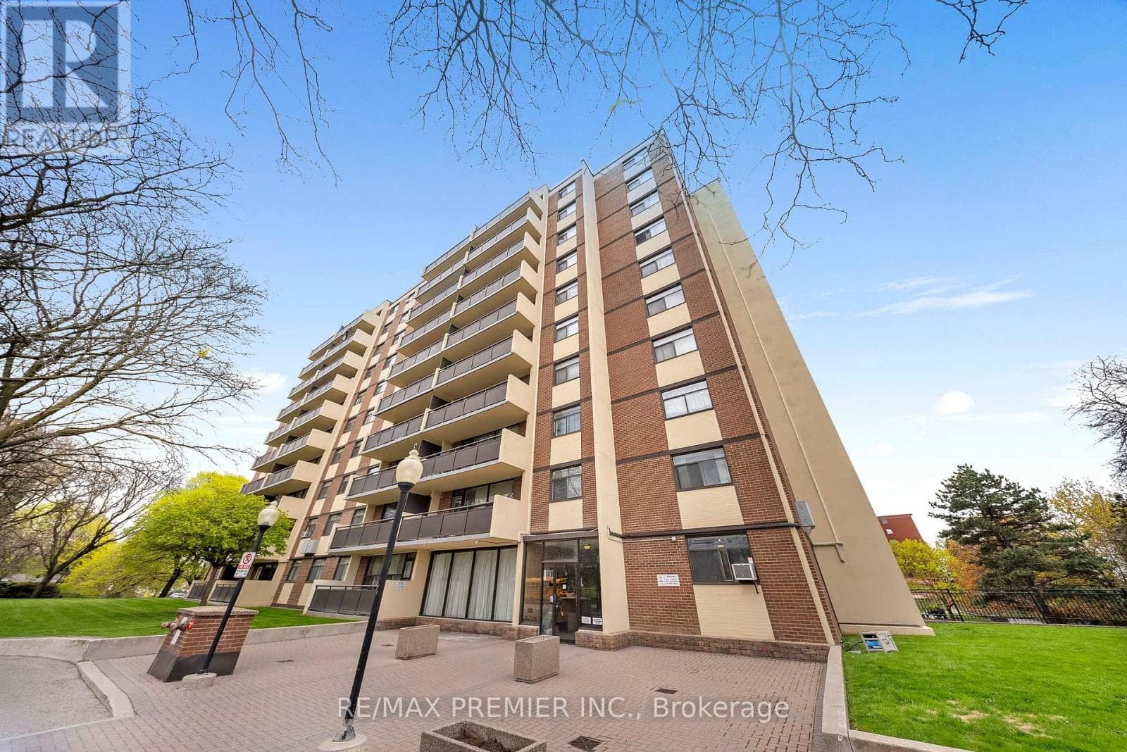 105- 5 Frith Road