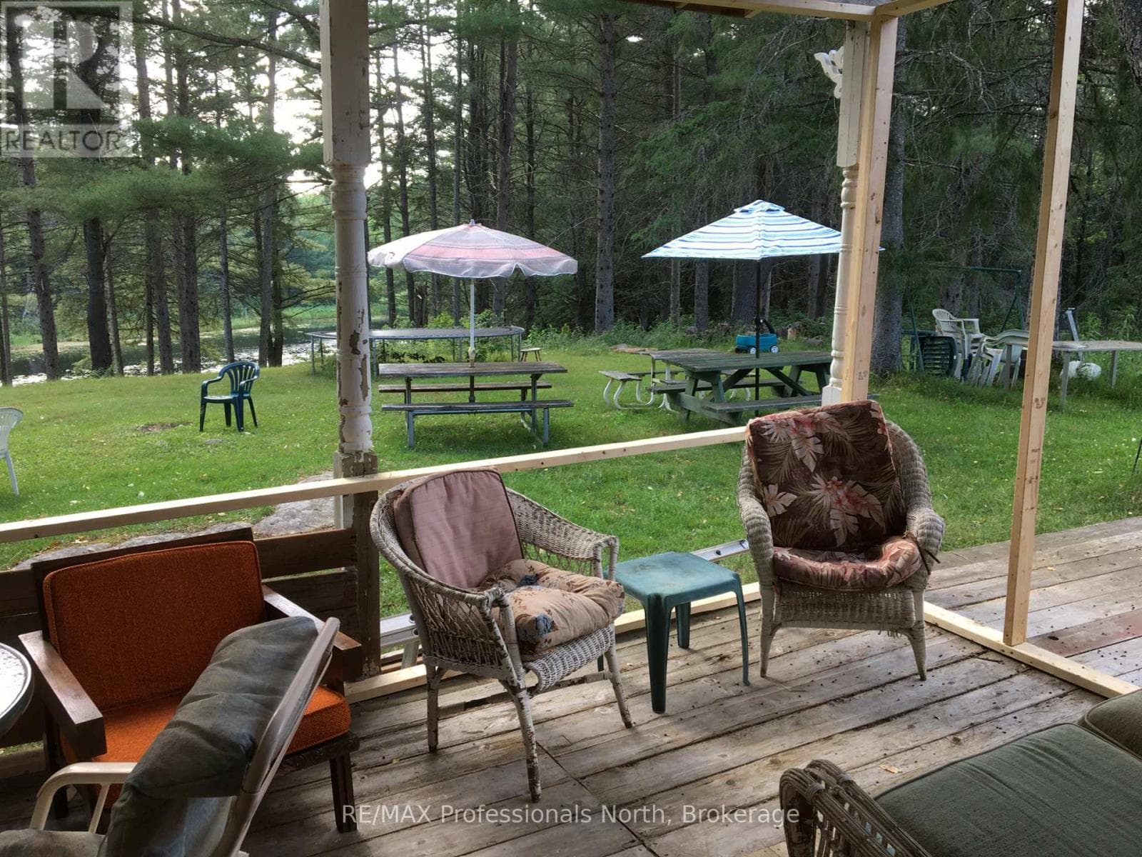 Single Family at 862 Lynx Lake Rd Road, Huntsville (Brunel), Ontario - Photo 9 - RE/MAX Garden City Realty