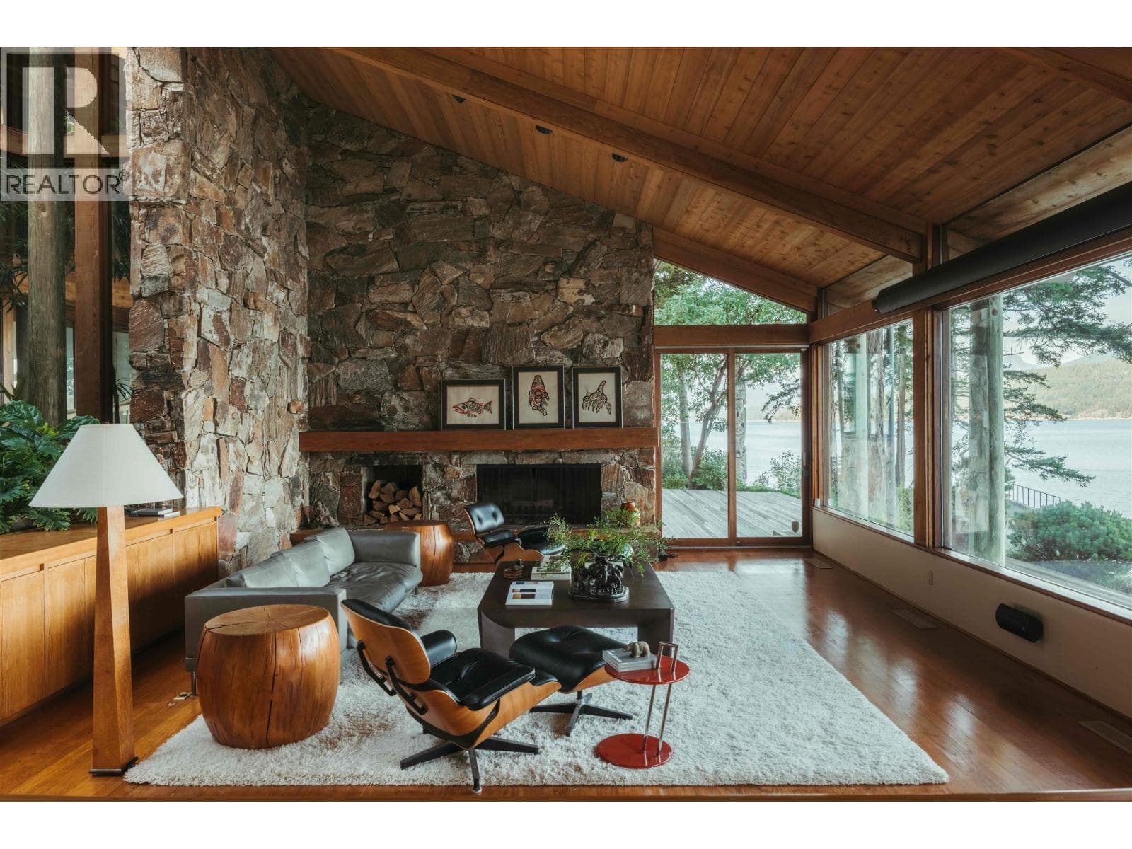 Single Family at 370-374 SMUGGLERS COVE Road, Bowen Island, British Columbia - Photo 5 - RE/MAX Garden City Realty