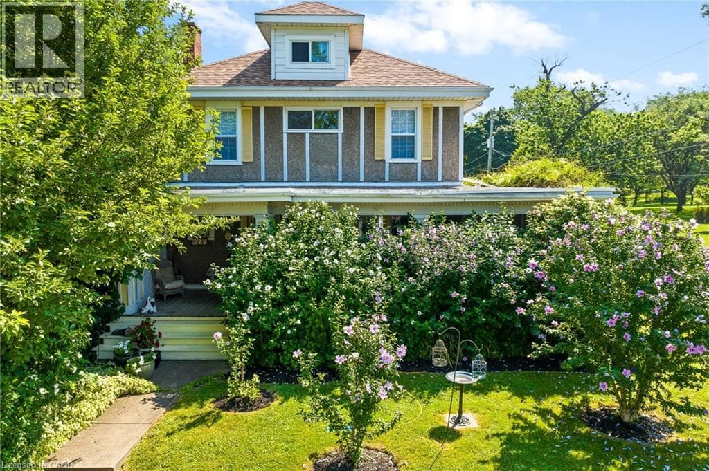 Single Family at 2 CARLETON Street, Thorold, Ontario - Photo 4 - RE/MAX Garden City Realty