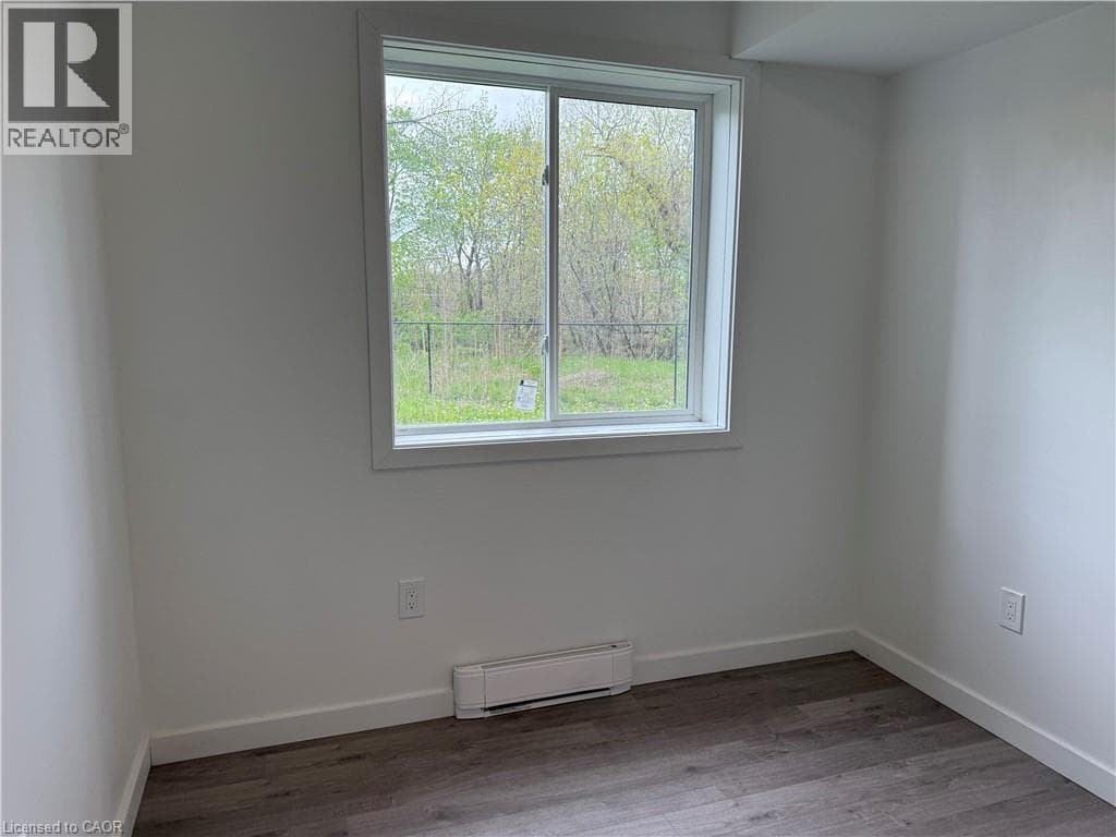 Single Family at Lower- 127 HIGHRIVER Trail, Welland, Ontario - Photo 4 - RE/MAX Garden City Realty