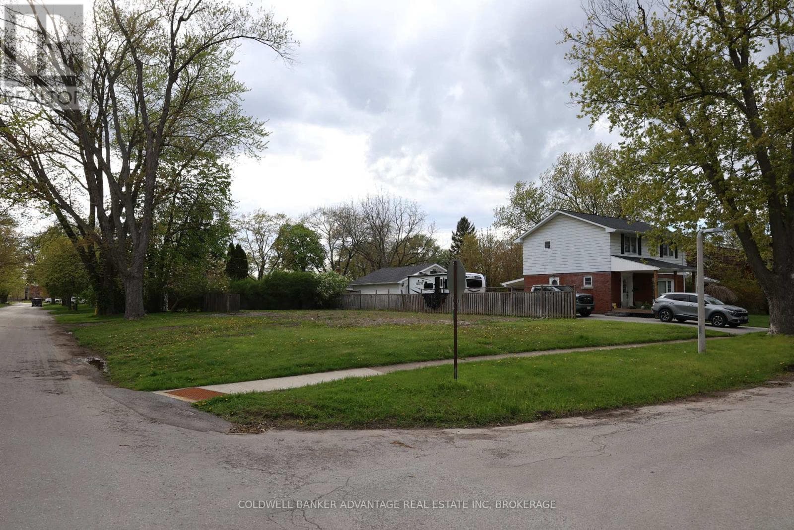 74 Summit Avenue