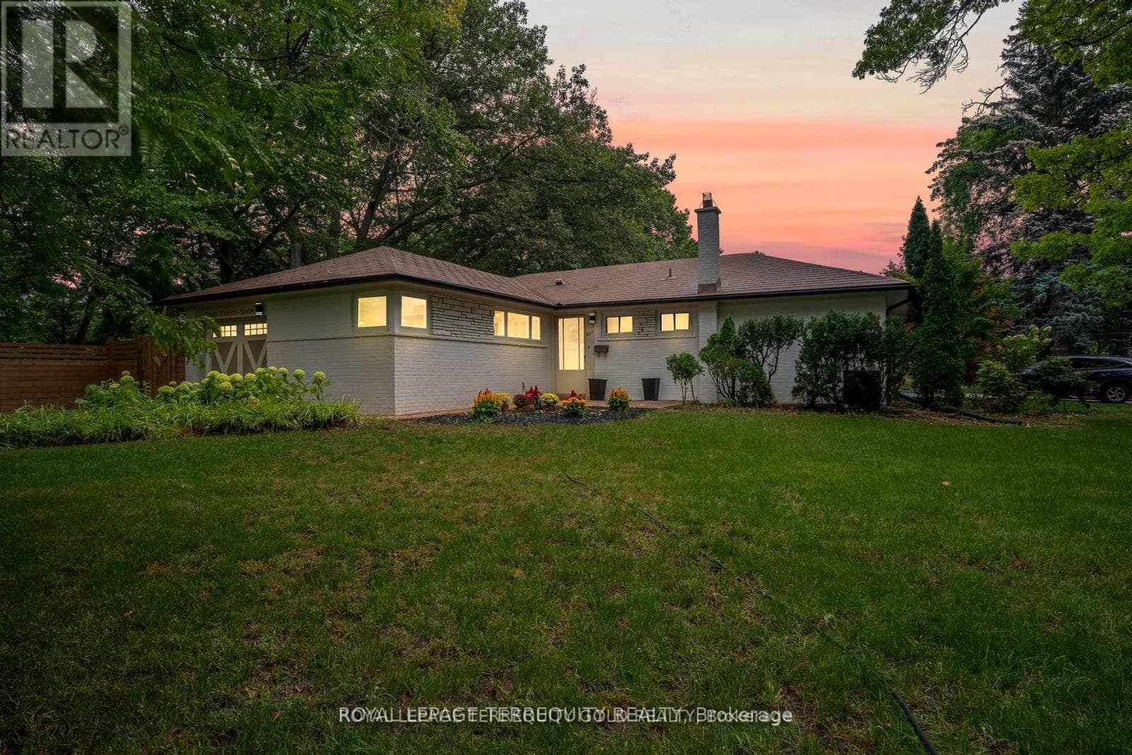 327 River Side Drive