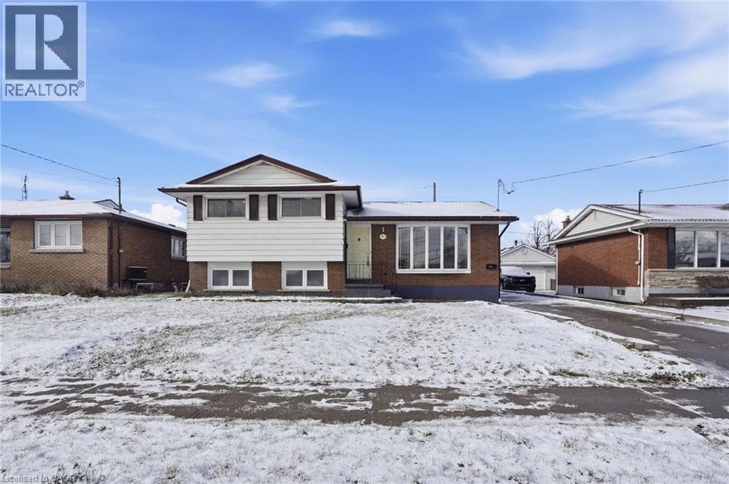 Multi-family at 93 WELLINGTON Street, Welland, Ontario - Photo 2 - RE/MAX Garden City Realty