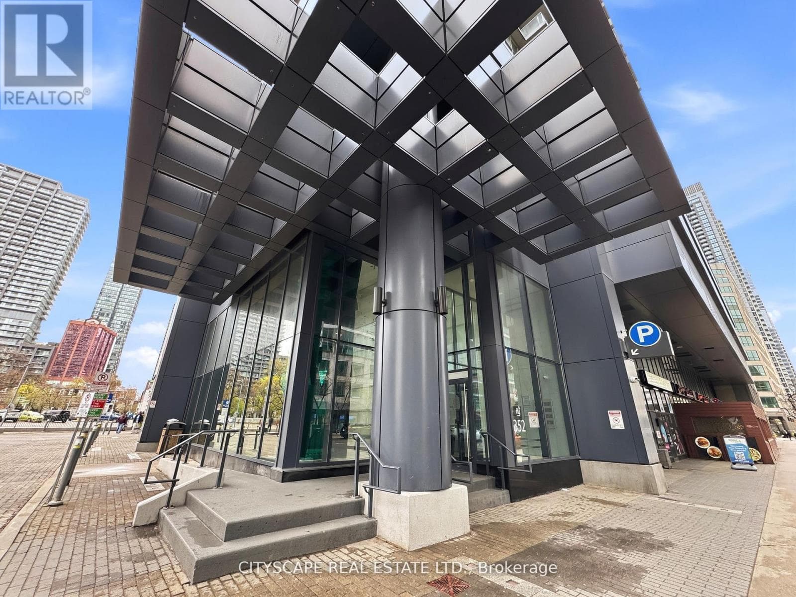 Single Family at 308- 352 Front Street, Toronto (Waterfront Communities), Ontario - Photo 2 - RE/MAX Garden City Realty