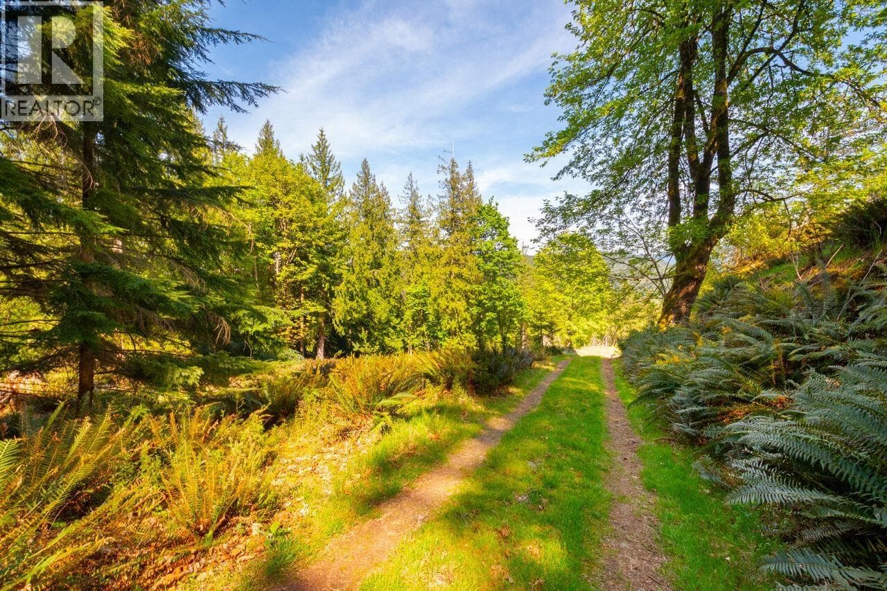 Vacant Land at LOT B HIKER'S Trail, Bowen Island, British Columbia - Photo 4 - RE/MAX Garden City Realty