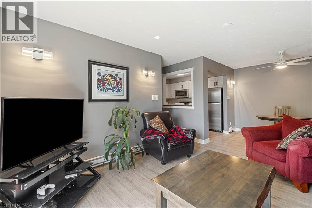 Single Family at 302- 78 WELLAND Street, Thorold, Ontario - Photo 8 - RE/MAX Garden City Realty