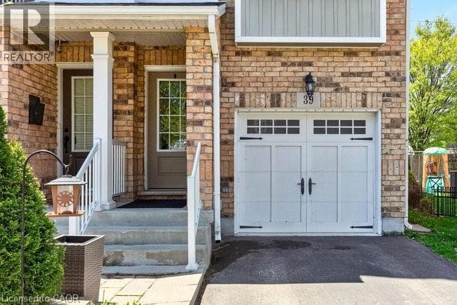 Single Family at 39 DURKSEN Drive, St. Catharines, Ontario - Photo 2 - RE/MAX Garden City Realty