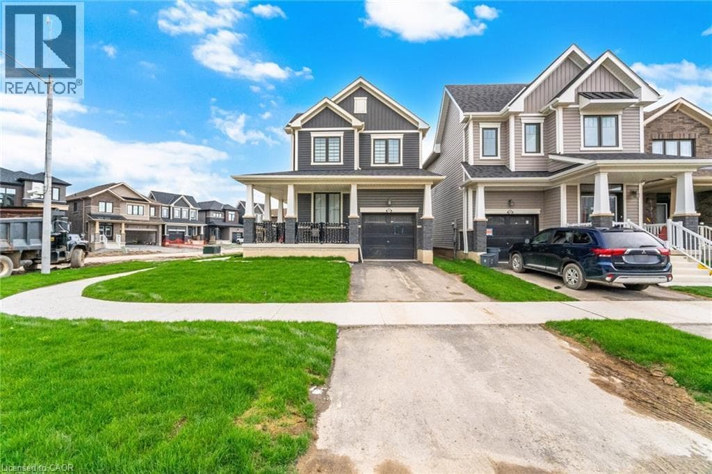 Single Family at 240 VELVET Way, Niagara Falls, Ontario - Photo 2 - RE/MAX Garden City Realty