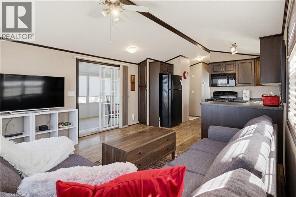 Single Family at 503- 1501 LINE 8 Road, Niagara-on-the-Lake, Ontario - Photo 6 - RE/MAX Garden City Realty