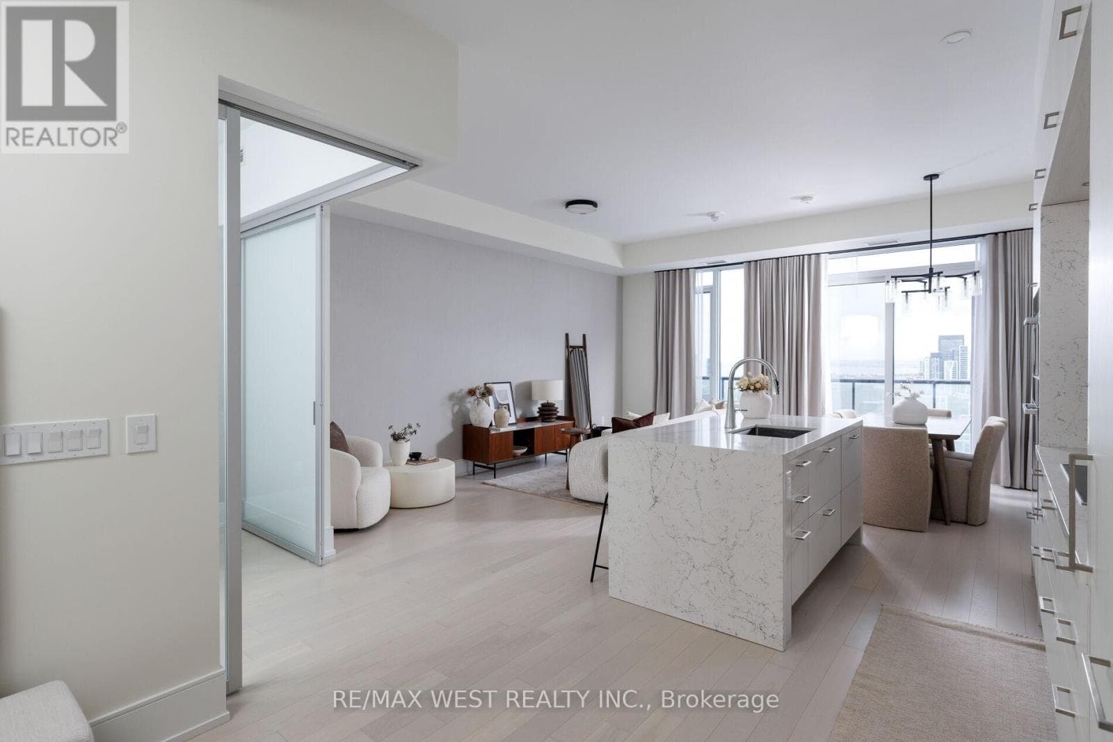 Single Family at GPH2- 480 Front Street, Toronto (Waterfront Communities), Ontario - Photo 7 - RE/MAX Garden City Realty