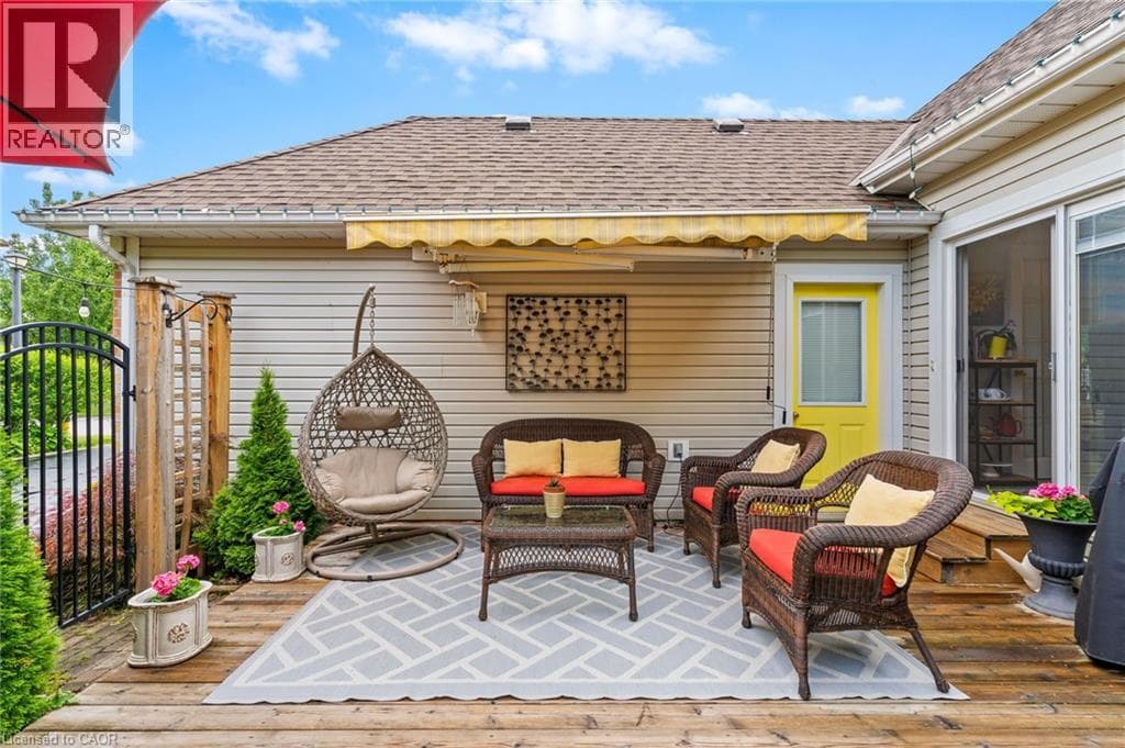 Single Family at 12 PINOT Trail, Niagara-on-the-Lake, Ontario - Photo 7 - RE/MAX Garden City Realty
