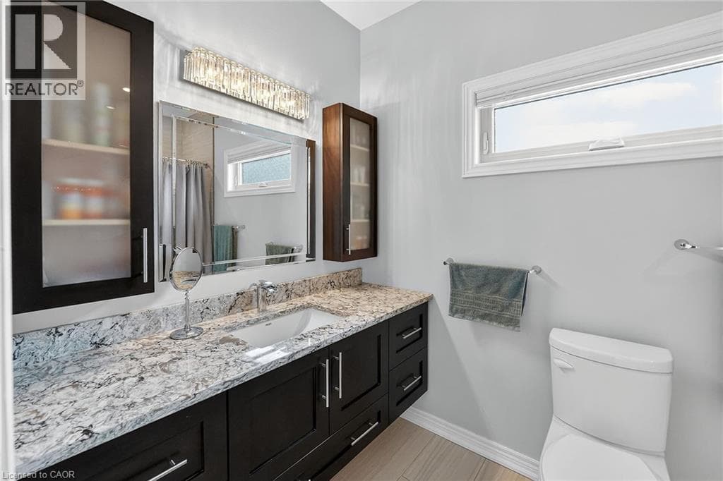 Single Family at 166 MICHELLE Court, Welland, Ontario - Photo 10 - RE/MAX Garden City Realty
