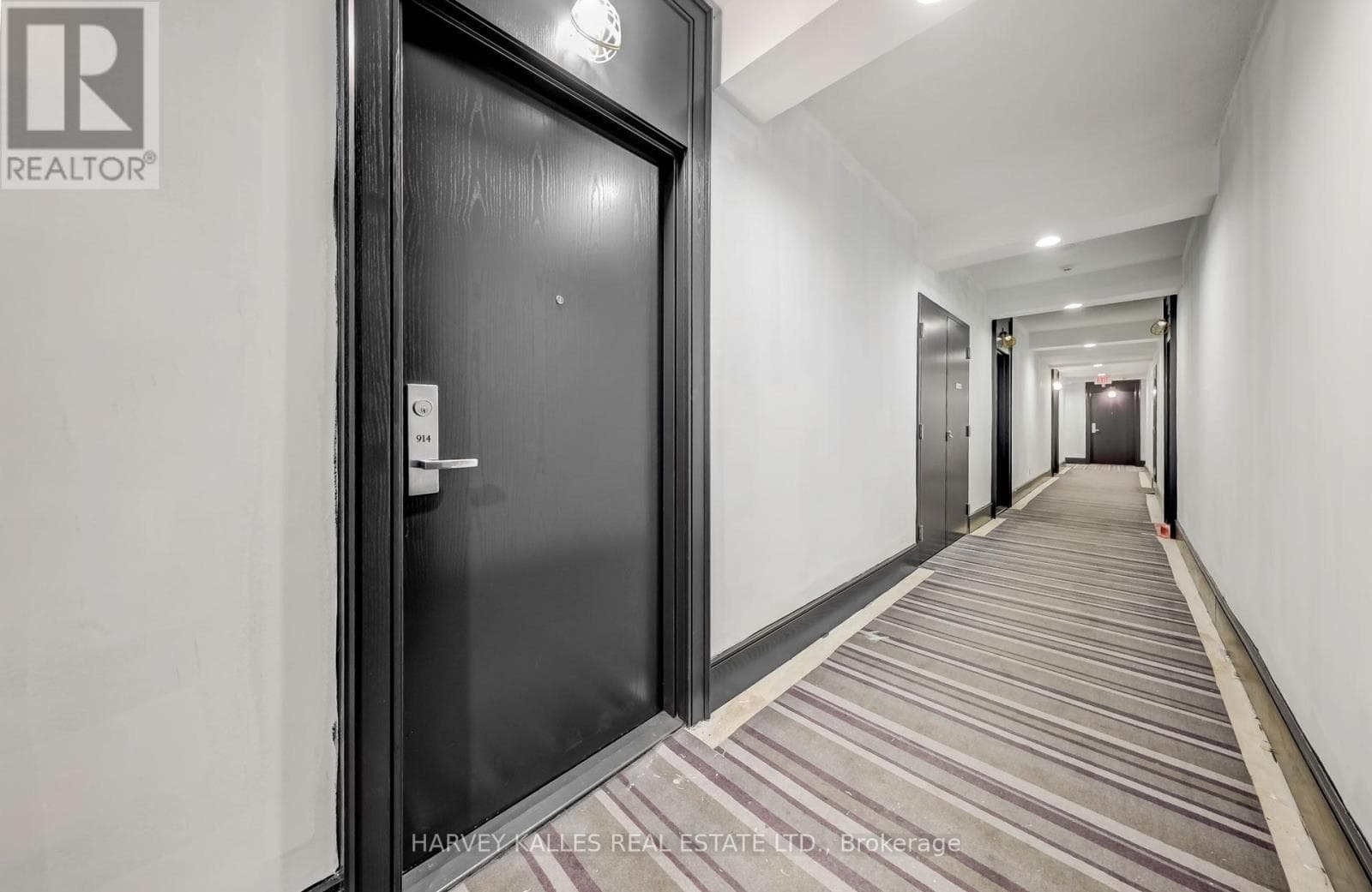 Single Family at 914- 438 King Street, Toronto (Waterfront Communities), Ontario - Photo 6 - RE/MAX Garden City Realty