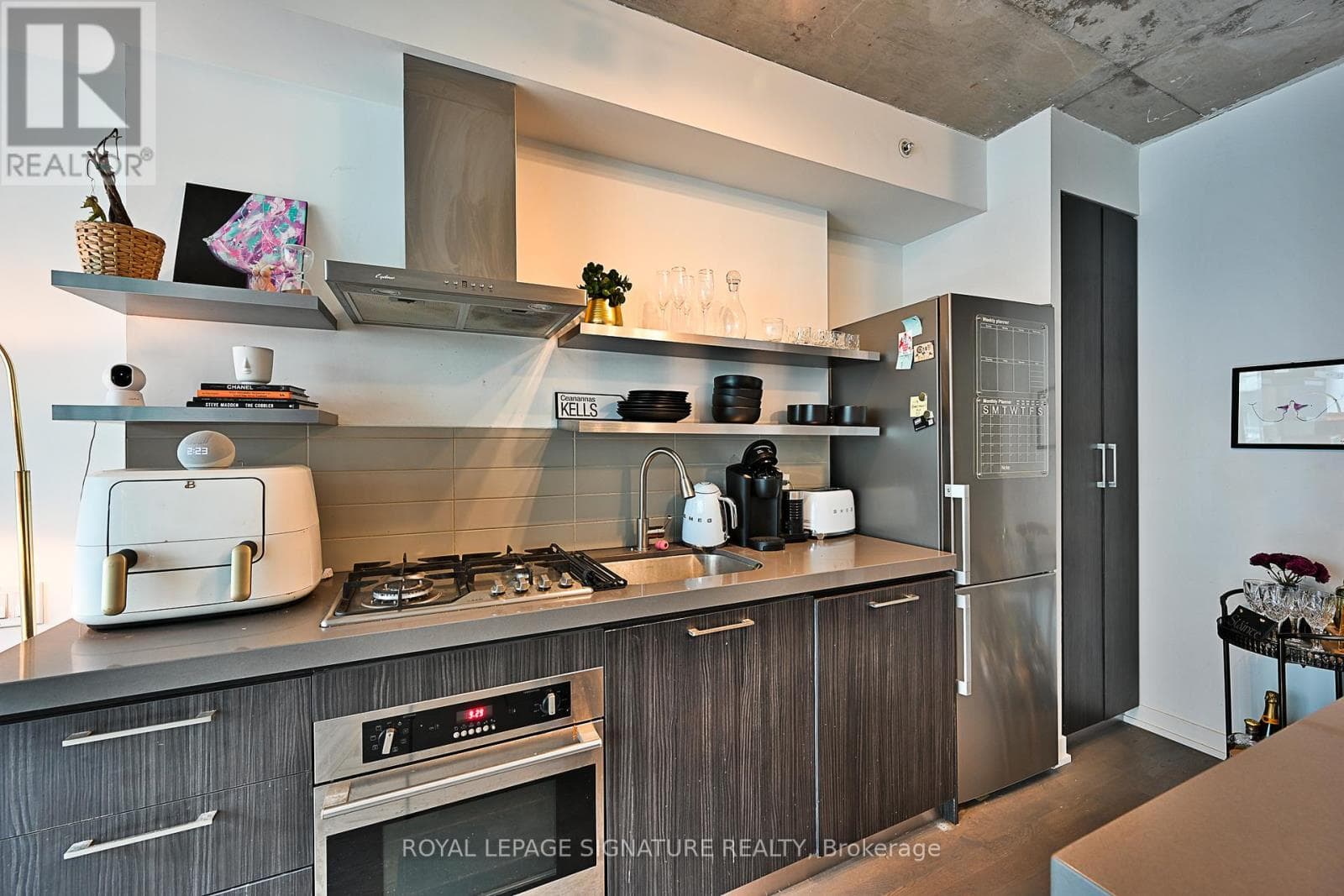 Single Family at 601- 560 King Street, Toronto (Waterfront Communities), Ontario - Photo 10 - RE/MAX Garden City Realty