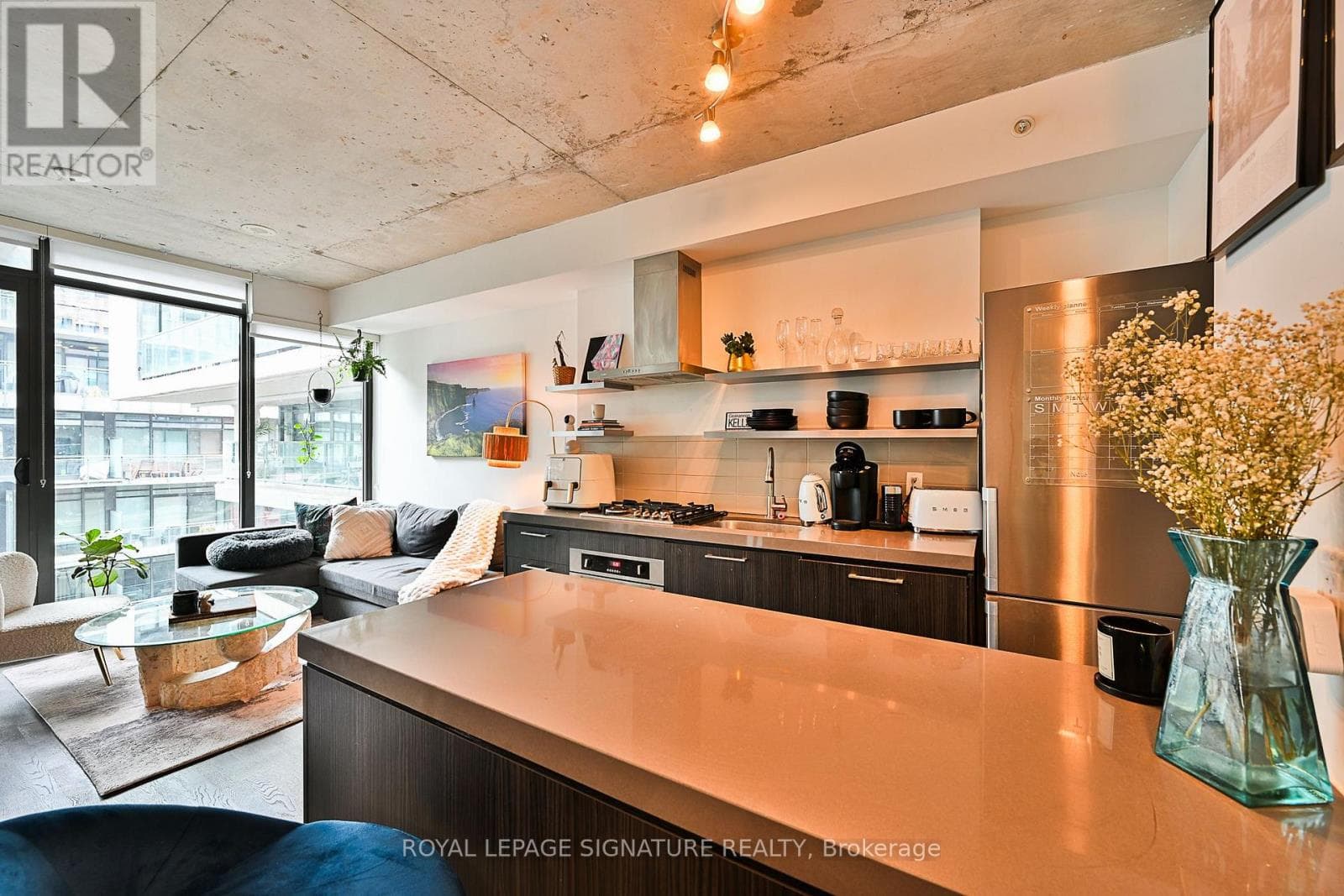 Single Family at 601- 560 King Street, Toronto (Waterfront Communities), Ontario - Photo 9 - RE/MAX Garden City Realty