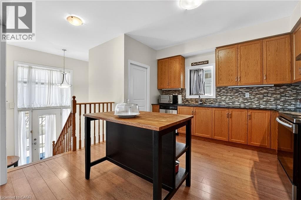 Single Family at 48 CANNERY Drive, Niagara-on-the-Lake, Ontario - Photo 8 - RE/MAX Garden City Realty