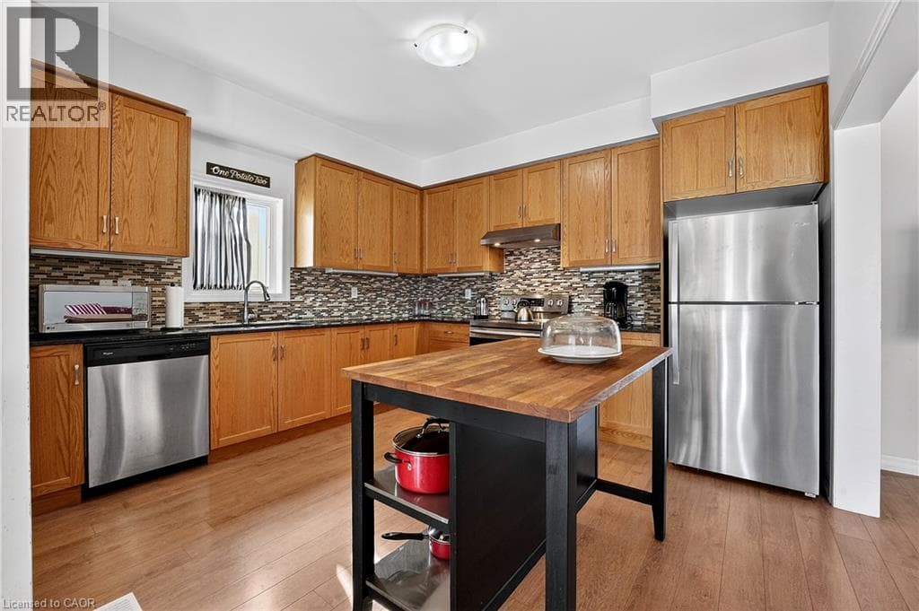 Single Family at 48 CANNERY Drive, Niagara-on-the-Lake, Ontario - Photo 6 - RE/MAX Garden City Realty
