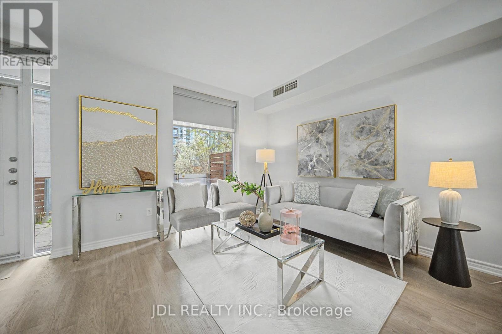 Single Family at Th8- 31 Brunel Court, Toronto (Waterfront Communities), Ontario - Photo 6 - RE/MAX Garden City Realty