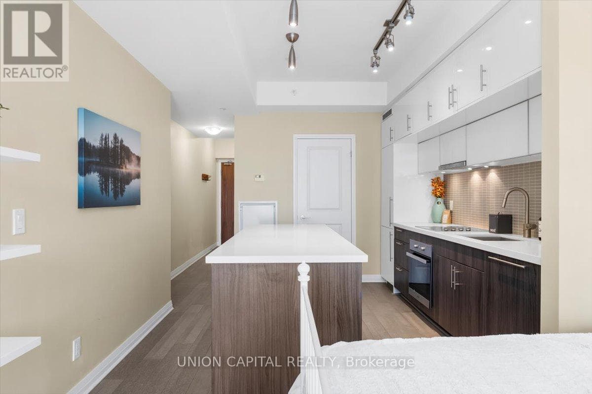 Single Family at 2803- 8 Mercer Street, Toronto (Waterfront Communities), Ontario - Photo 8 - RE/MAX Garden City Realty